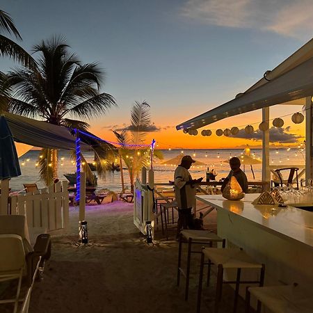 Casa Rosada Beach Front Mano Juan Luaran gambar