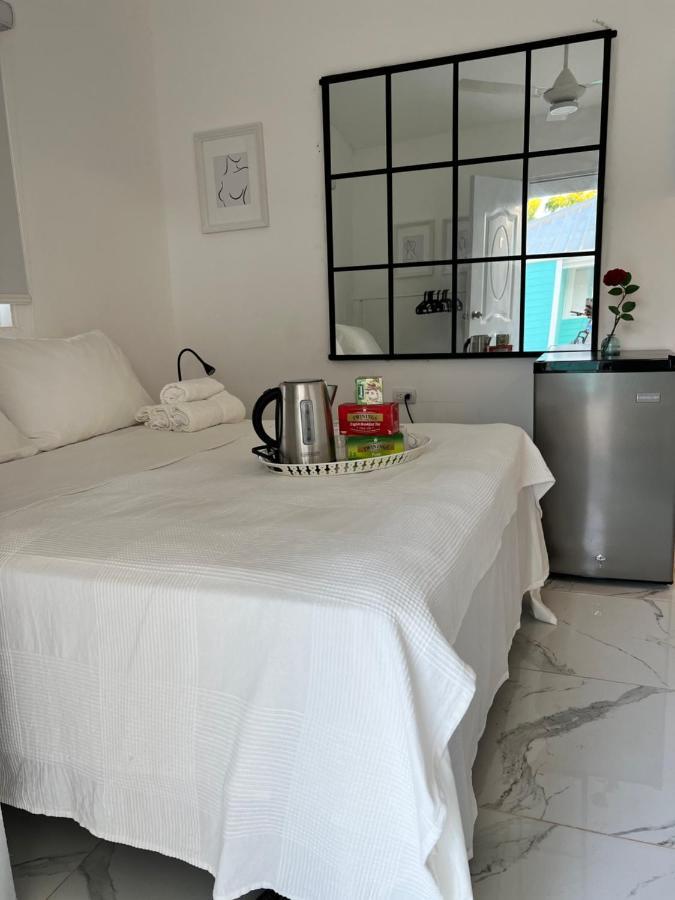 Casa Rosada Beach Front Mano Juan Luaran gambar