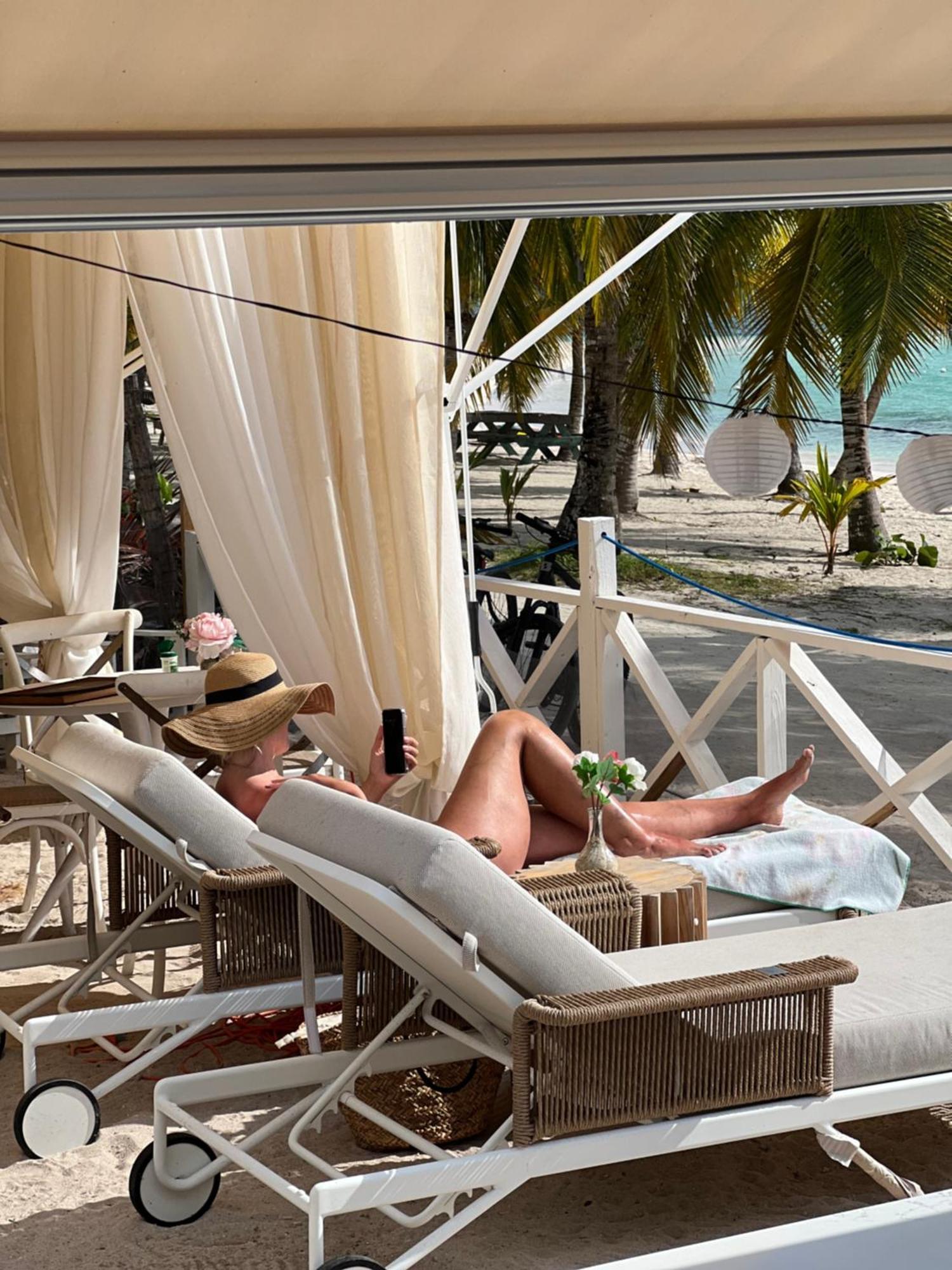 Casa Rosada Beach Front Mano Juan Luaran gambar